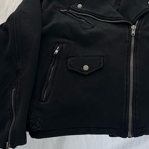 Jacket - Picture 5 of 5